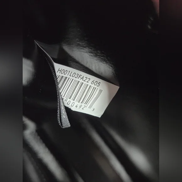 Marc Jacobs Mini Grind Burgundy Tote - Picture 6 of 9